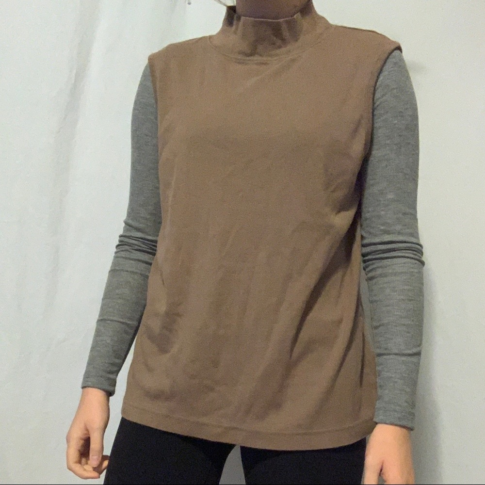 Turtleneck sleeveless top